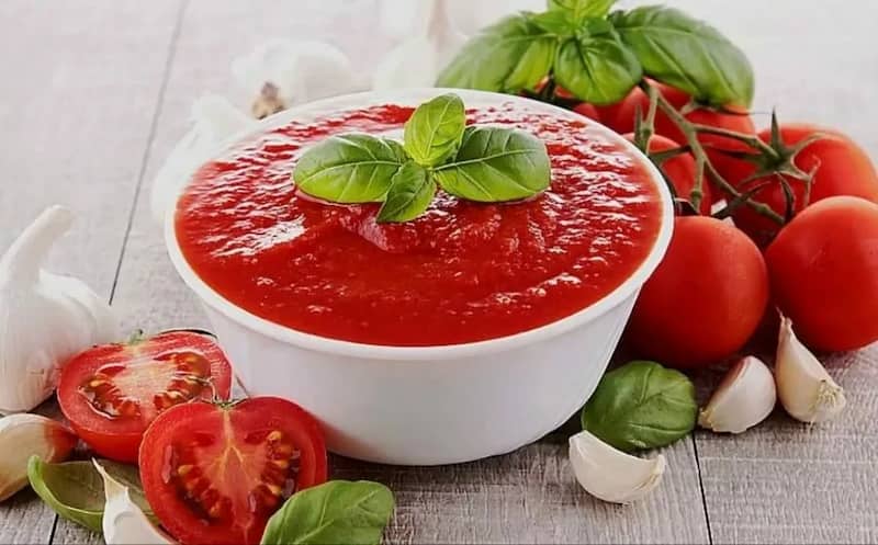 تصویر 2 از رب گوجه فرنگی جلوه با تمرکز بر تقویت نمای ظاهری و شفافیت رنگ غذا